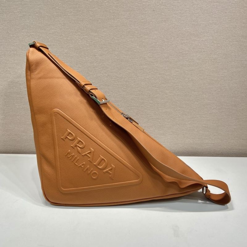 Pra*a triangle pouch